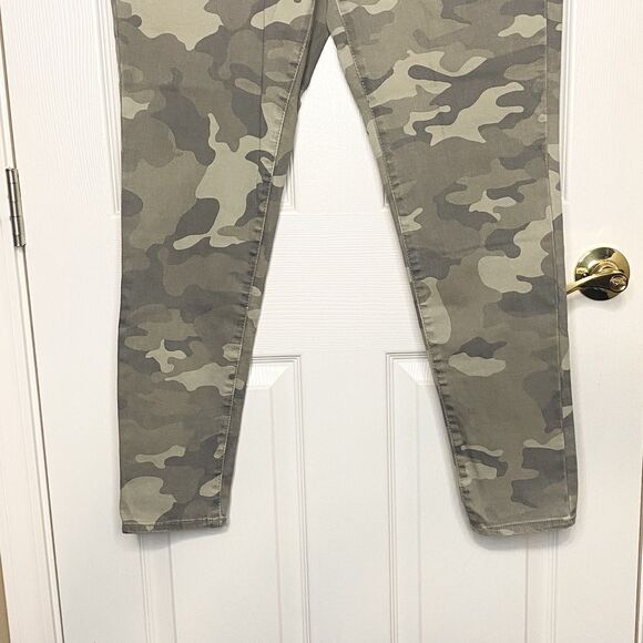 Seven7 Womens Size 12 Utility Ankle Skinny Jeans Green Camo Pockets Stretch - Picture 3 of 10